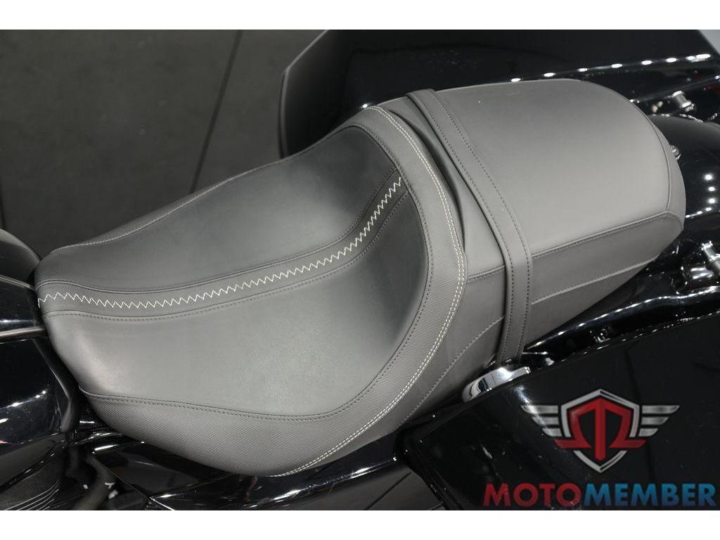 2024 Harley-Davidson Street Glide Base for Sale