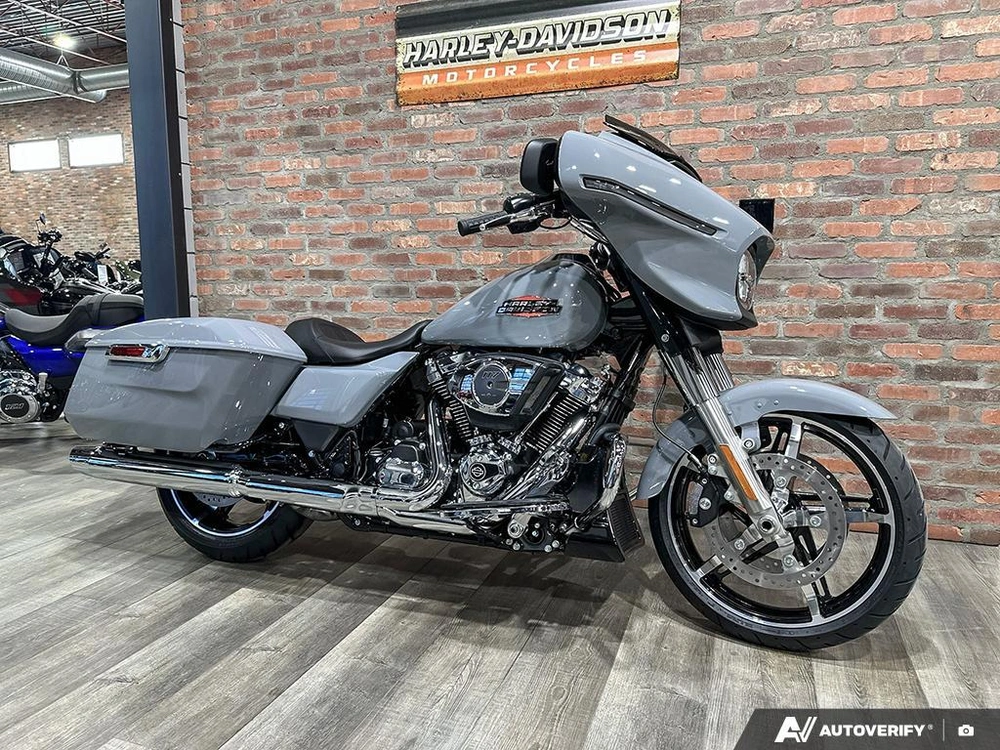 2026 Harley-davidson Street Glide alt