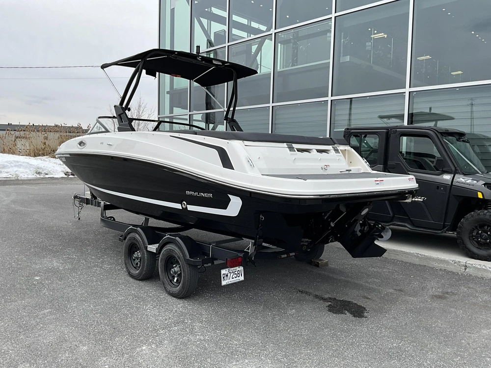 2021 Bayliner Vr6 alt