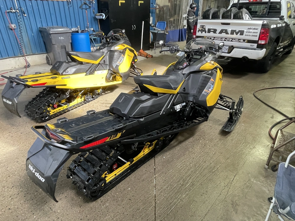 Ski-doo Mxz Adrenaline 850 Etec 137" 2025 alt