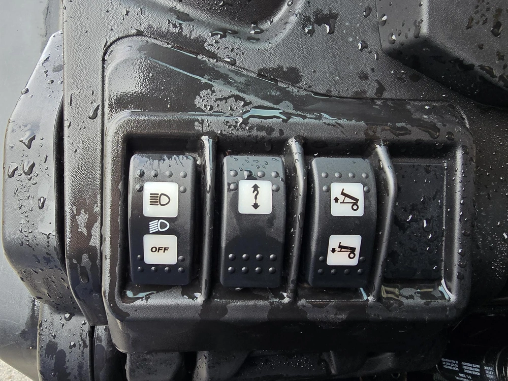 2025 Brp Defender 6x6 Limited Hd10 alt