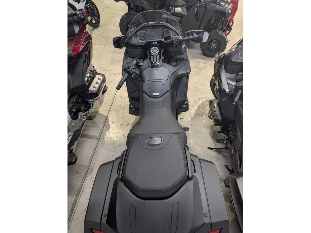 Honda Goldwing 1800 Bagger Dct 2025 alt