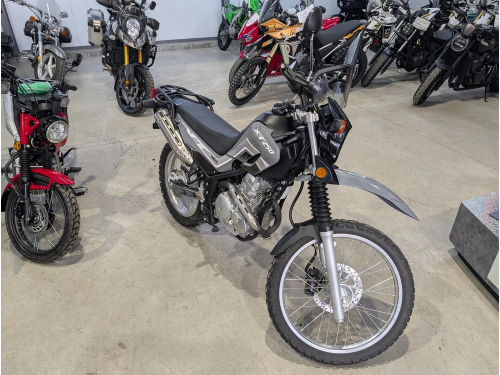 Yamaha Xt250 2024 alt