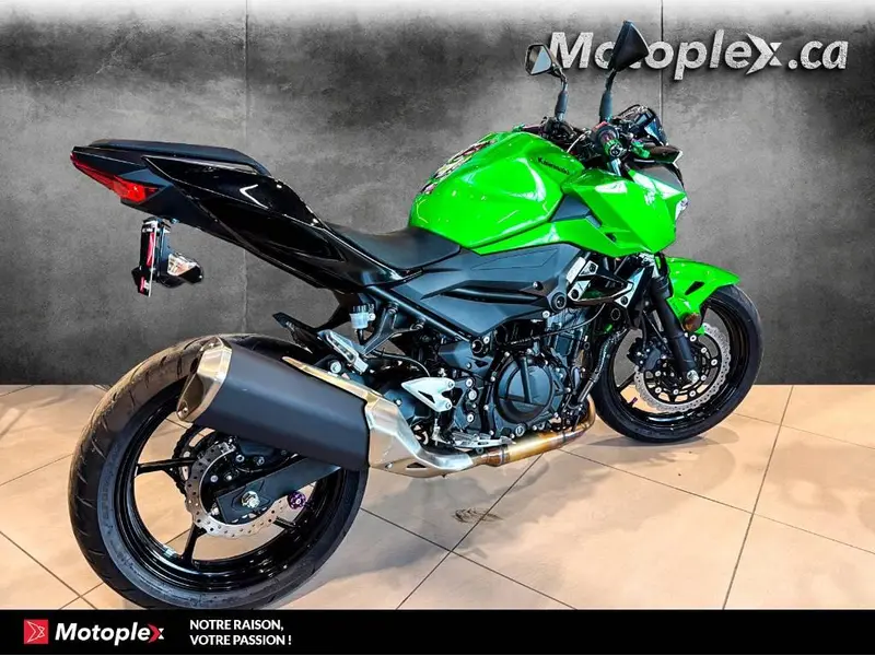 Kawasaki Z400 *2337 KM* 2023