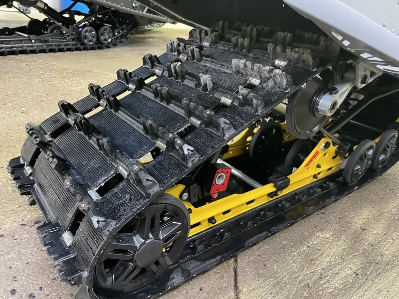 Ski-Doo MXZ Blizzard 850 Etec 129" 2025