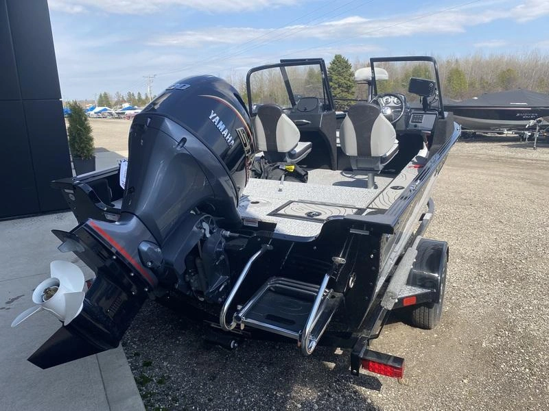 2026 Smoker-craft Excursion 166 Dc alt