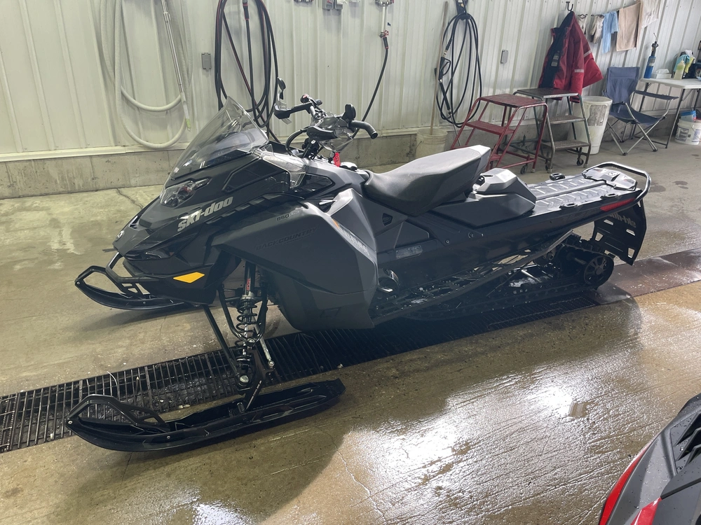Ski-doo Backcountry Adrenaline 850 Etec 2026 alt