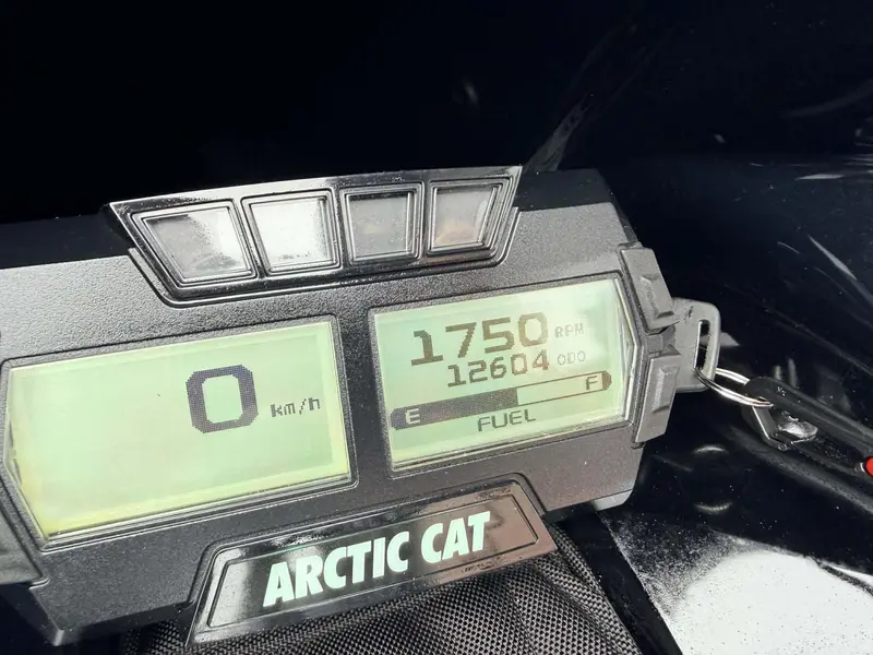 Arctic Cat ZR9000 THUNDERCAT 2022