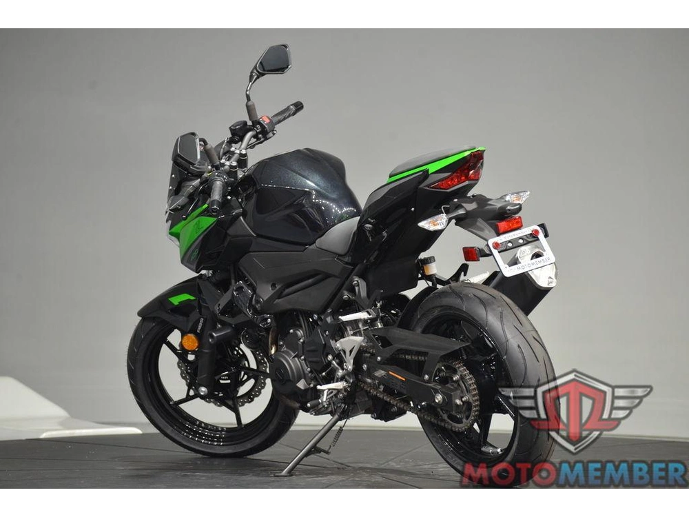 2022 Kawasaki Z400 Abs alt