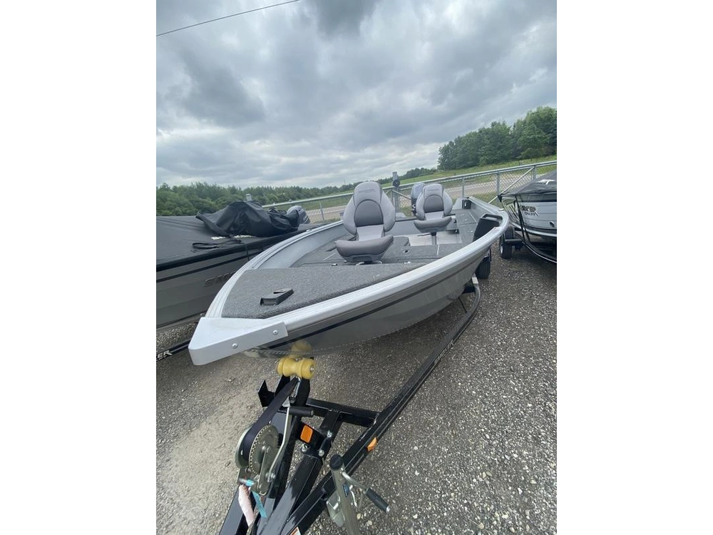 2023 Smoker-craft Excursion 176 T Pro alt