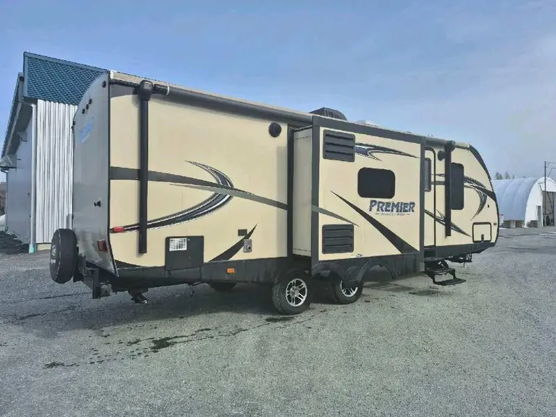 2015 Keystone RV Bullet premier 26RBR thumbnail 6