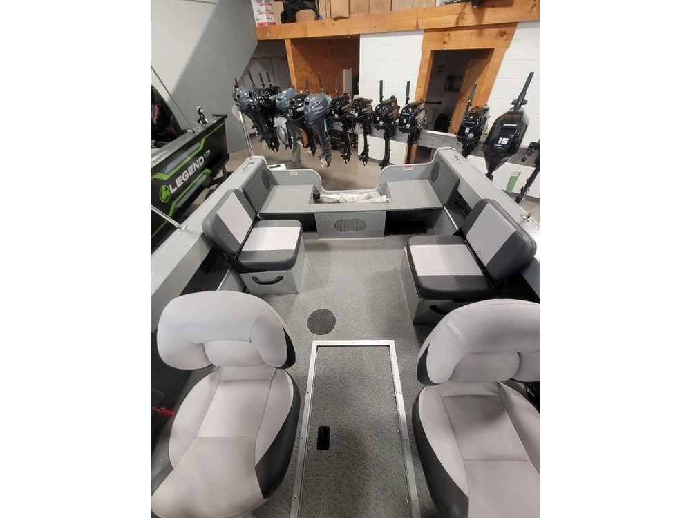 2023 Smoker-craft Osprey 162 alt