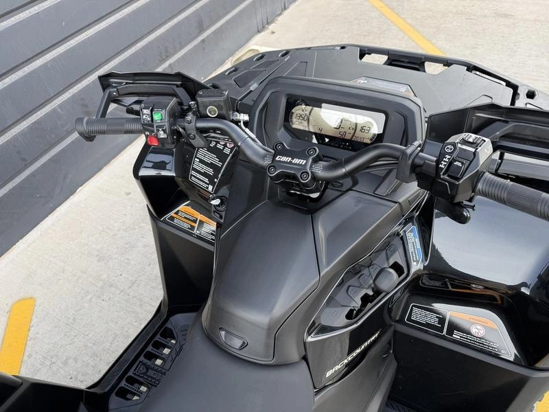 2026 Can-am Outlander Backcountry 1000r Stealth Black alt