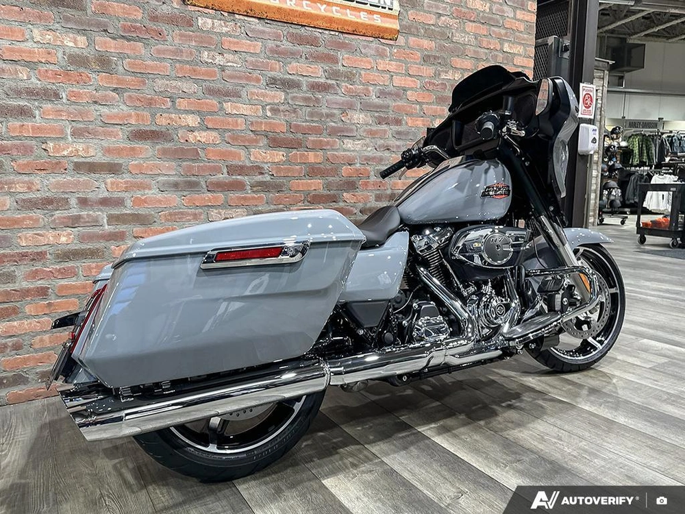 2026 Harley-davidson Street Glide alt