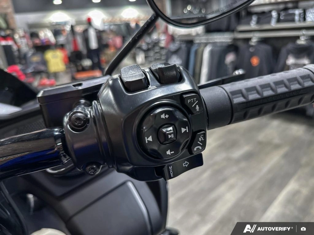 2026 Harley-davidson Road Glide alt