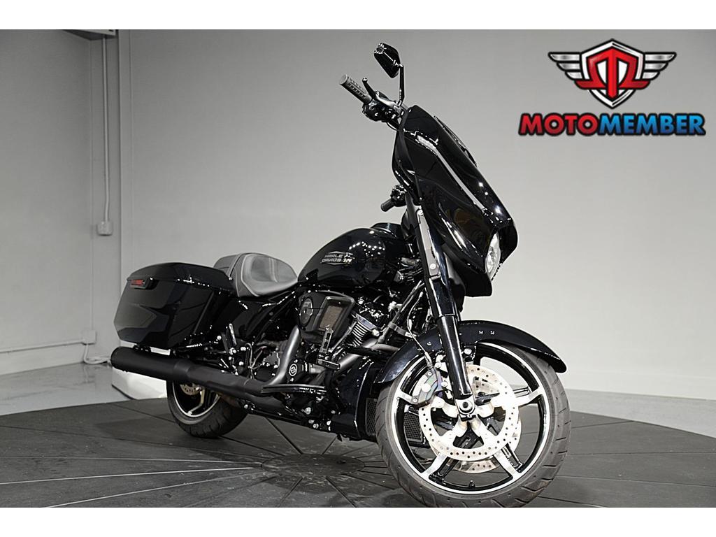 2024 Harley-Davidson Street Glide Base for Sale in PURCELLVILLE, VA