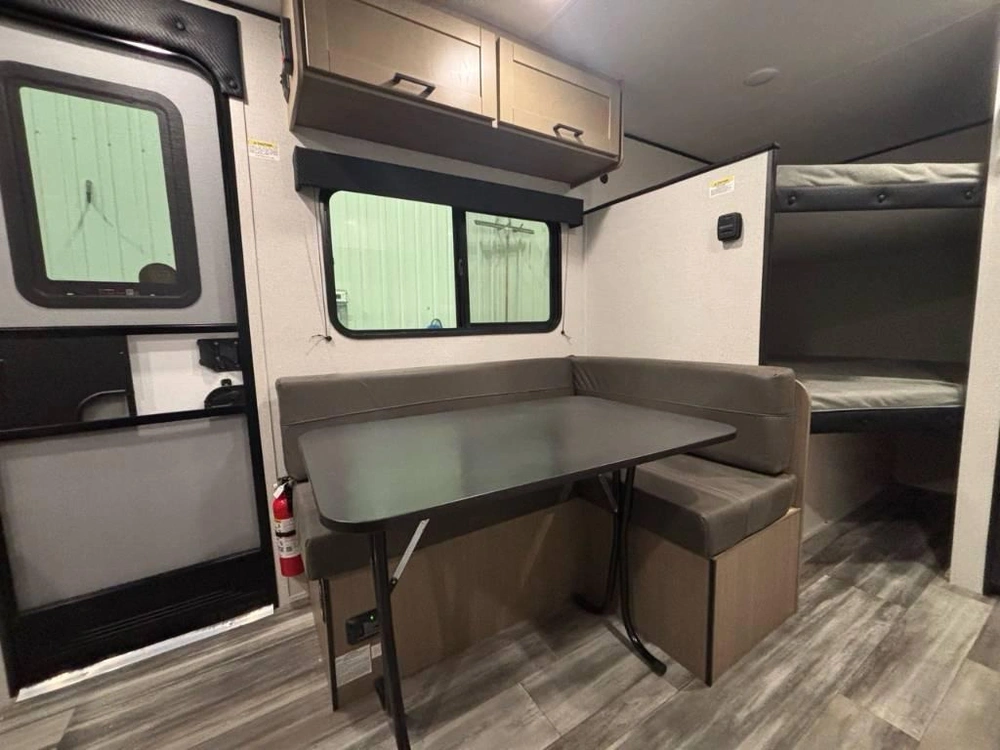 Jayco Jay Flight Slx 172db 2026 alt