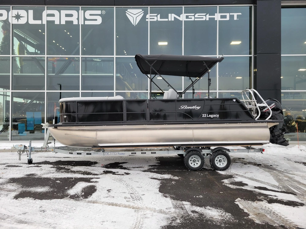 2023 Bentley Legacy 223 Swingback alt