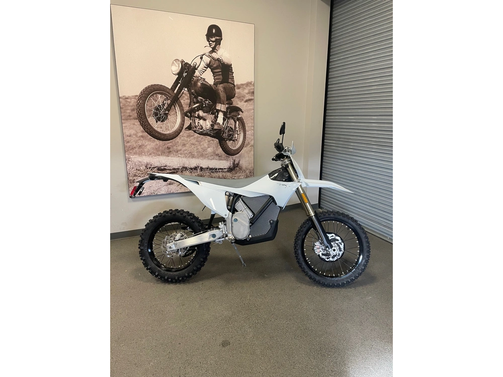 2026 Stark Future Stark Varg Ex 60hp - White alt