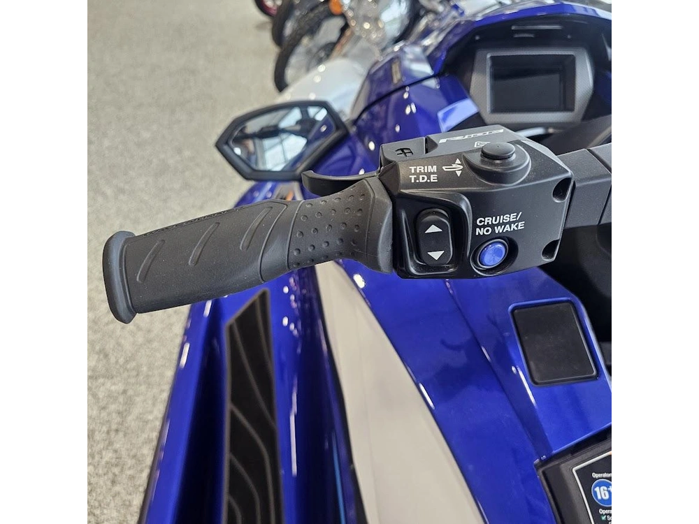 2024 Yamaha Gp Svho alt