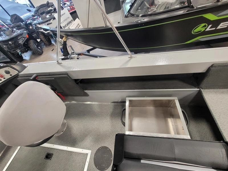 2023 Other Osprey 162 alt