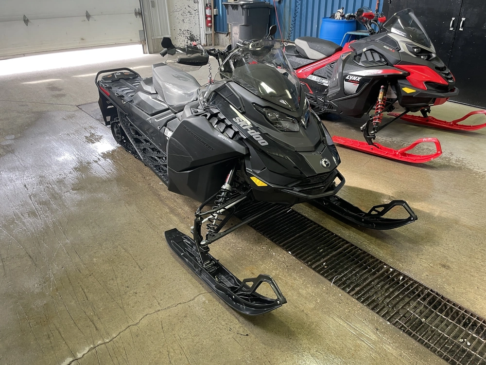 Ski-doo Backcountry Adrenaline 850 Etec 2026 alt