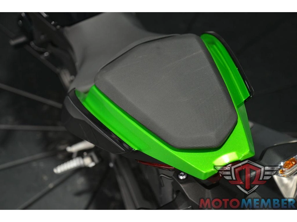 2022 Kawasaki Z400 Abs alt