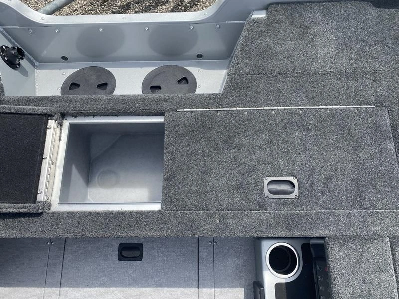 2025 Smoker-craft Adventurer 188 T alt