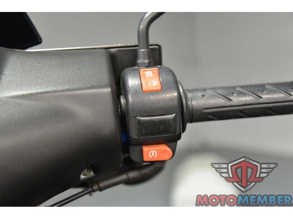 2013 Kymco Super 8 150 alt