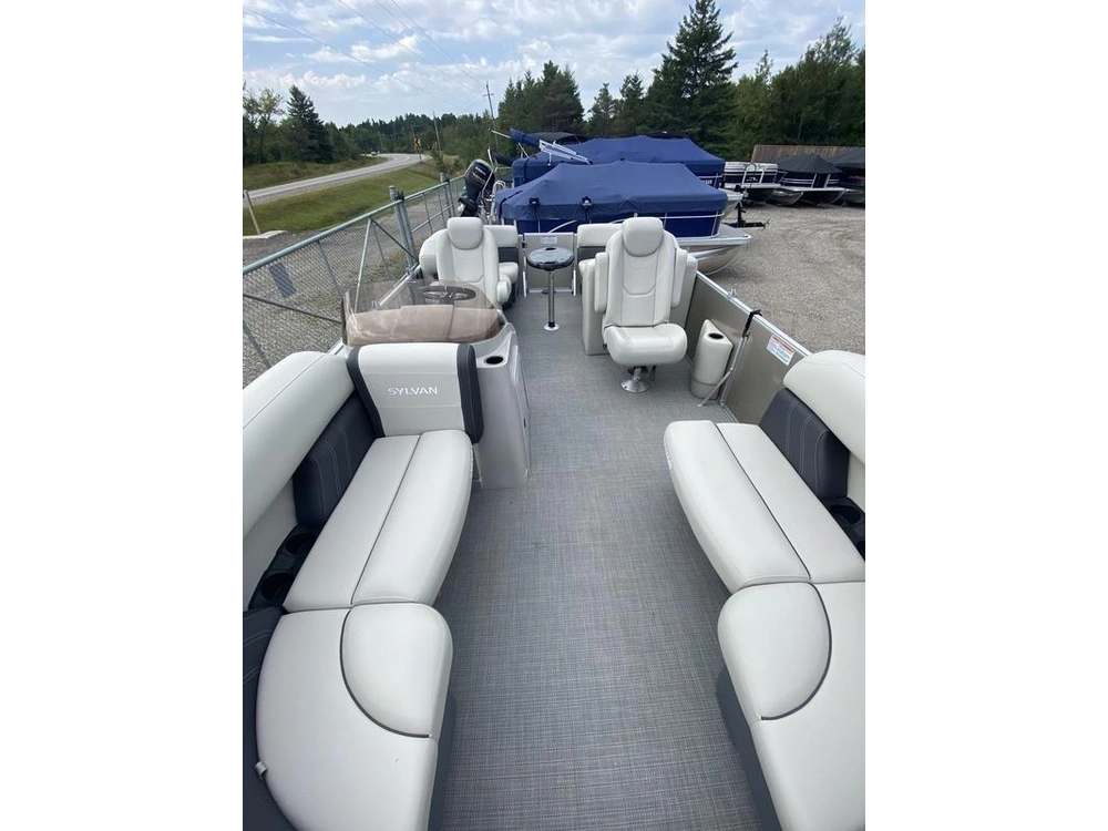 2024 Sylvan Mirage 820 Lz alt