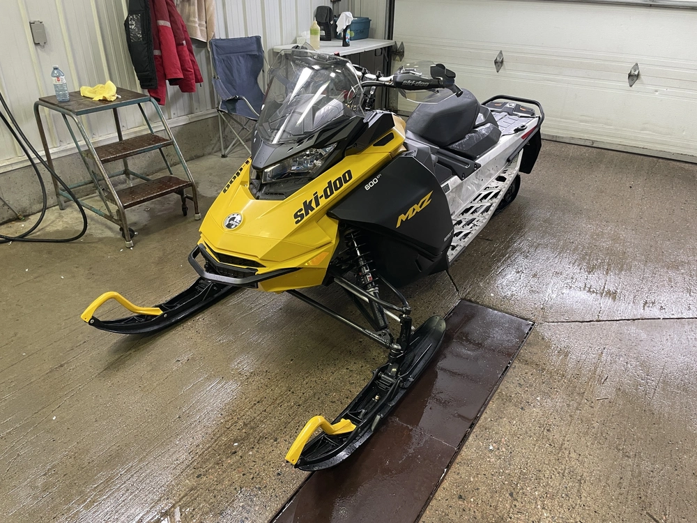 Ski-doo Mxz Sport 600 Efi 129 2025 alt