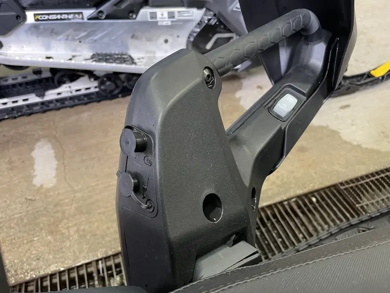 2025 Ski-Doo Grand Touring LE 900 ACE Turbo R