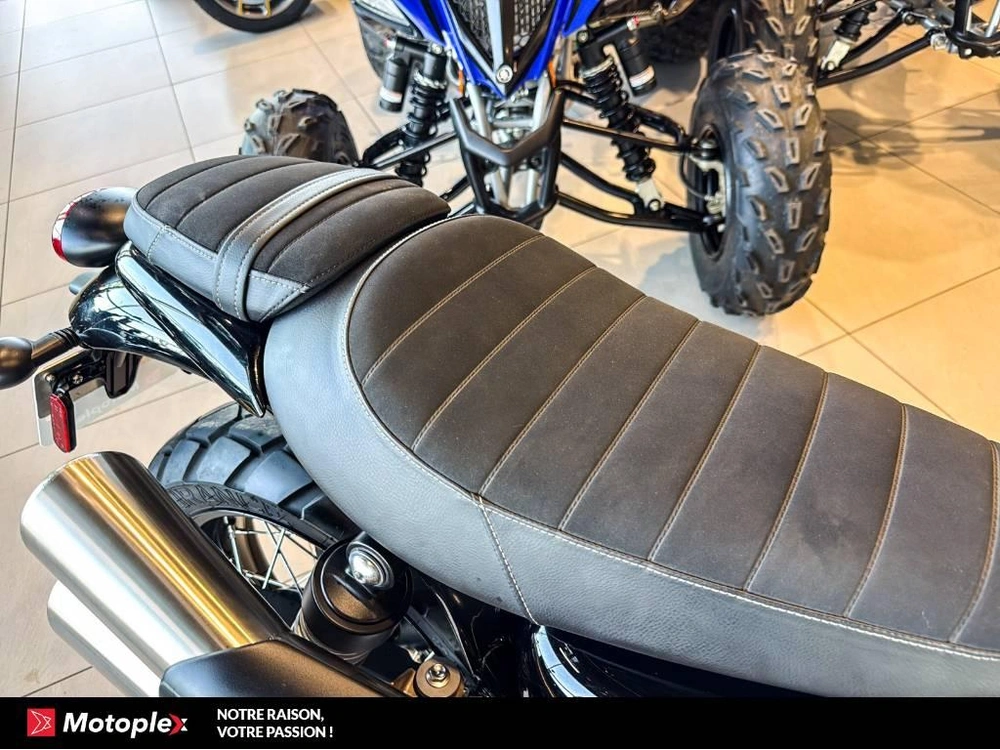 Triumph Street Scrambler 2022 alt