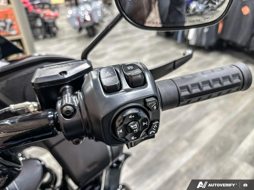 2026 Harley-davidson Road Glide alt