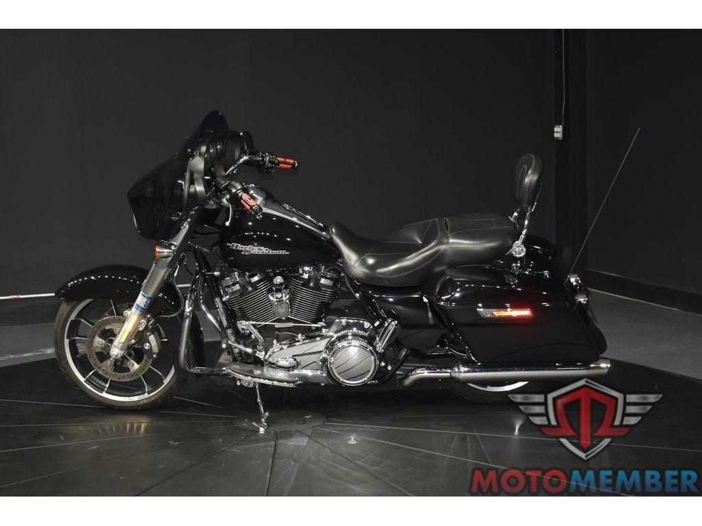2020 Harley-Davidson Street Glide Base for Sale