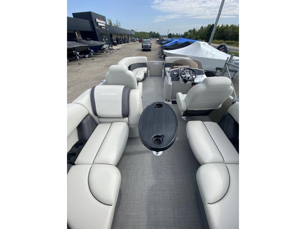 2024 Sylvan Mirage 820 Lz alt
