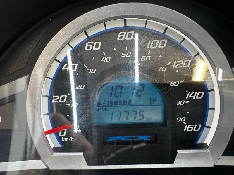 2015 Honda PCX 150 thumbnail 15