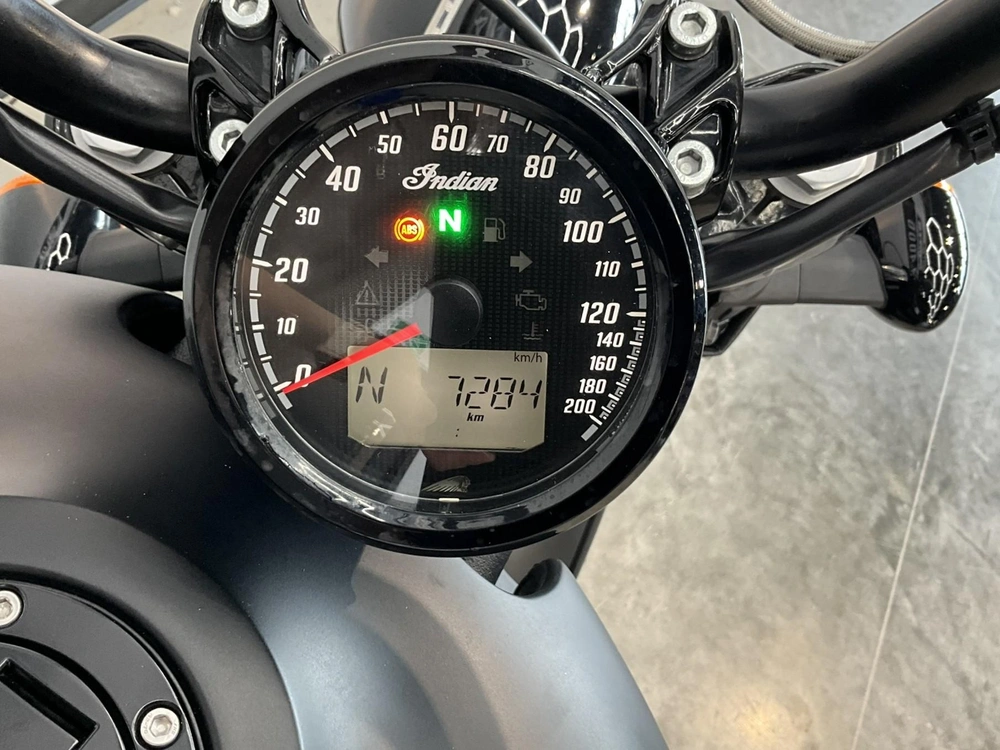 2023 Indian Motorcycle Scout Bobber Sixty alt