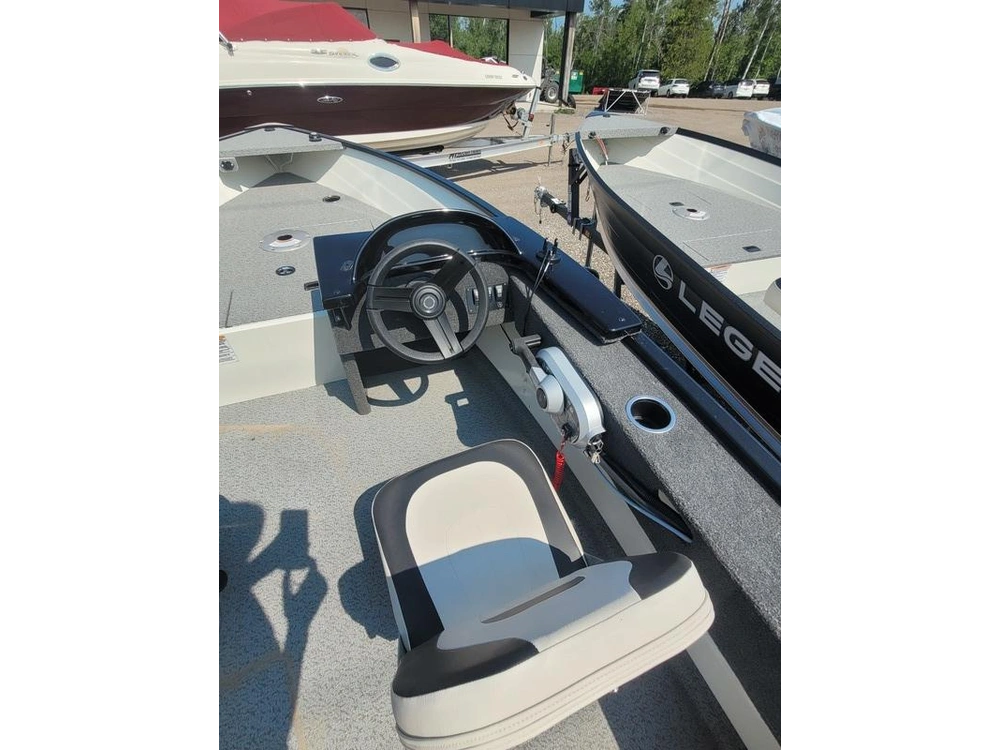 2023 Legend Boats R15 Sc alt