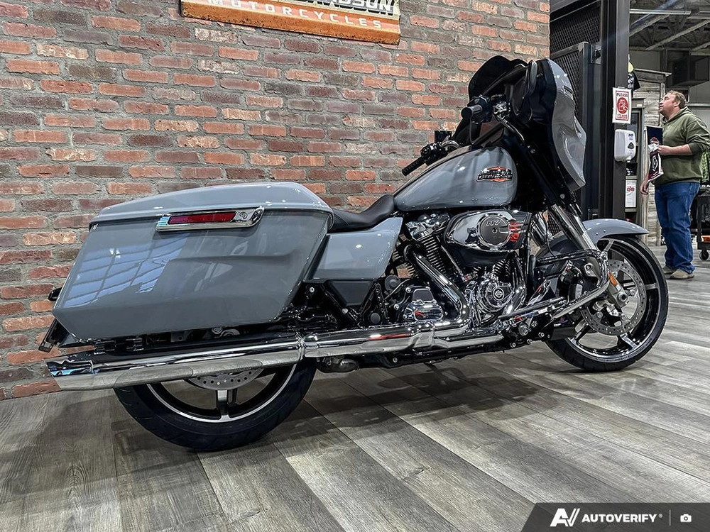 2026 Harley-davidson Street Glide alt