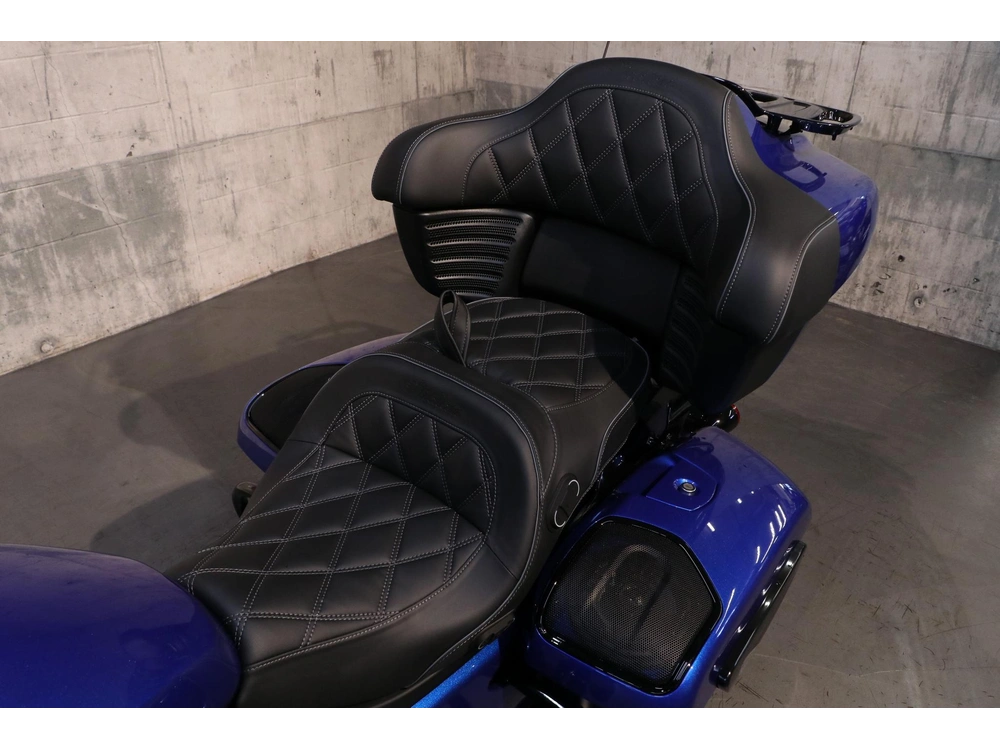 2026 Indian Motorcycle Pursuit Dark Horse 112 & Powerband Audio alt