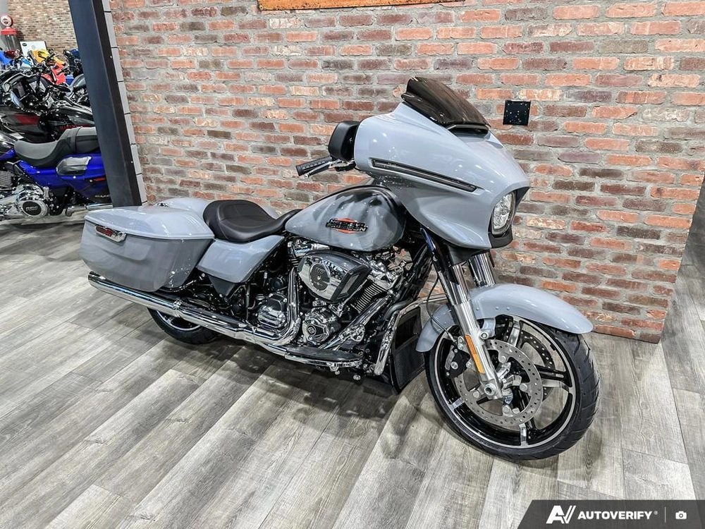 2026 Harley-davidson Street Glide alt
