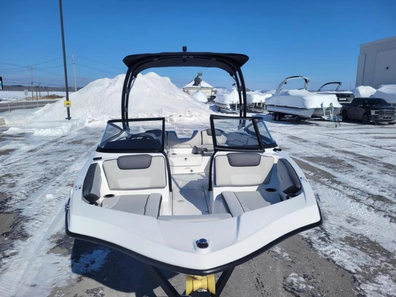 Yamaha Ar190 2025 alt