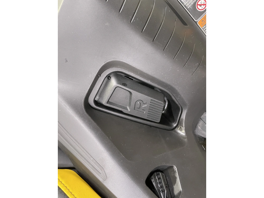 Ski-doo Renegade Adrenaline 900 Ace 2024 alt