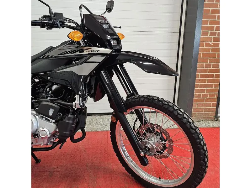 2026 Yamaha WR 125R thumbnail 4