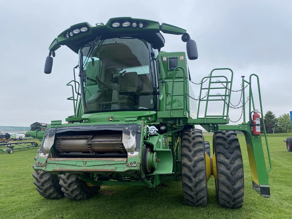 John Deere S660 2013 alt