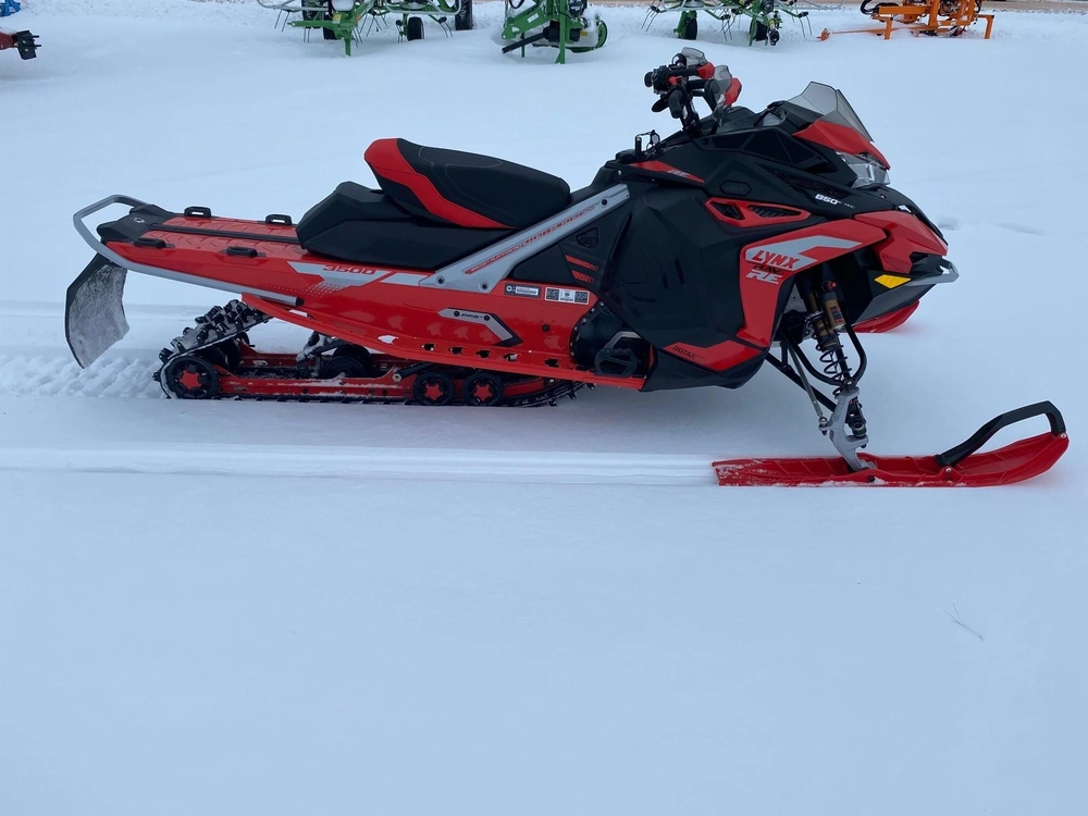 Ski-doo Lynx Rave Re 3500 2022 alt