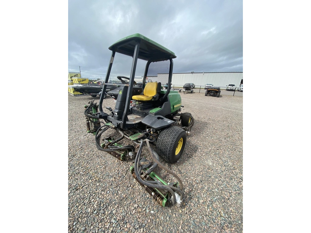 2005 John Deere 3235c alt