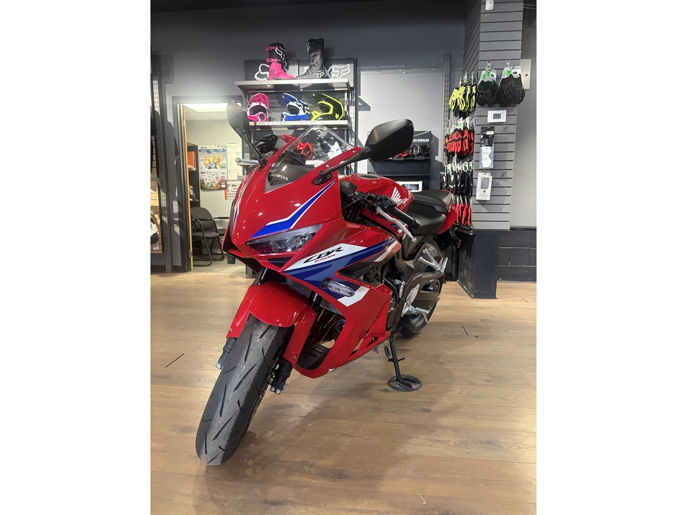 2026 Honda Cbr 650 Ract alt
