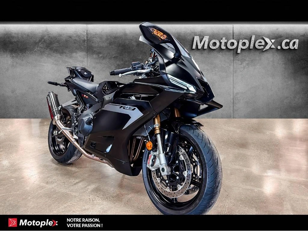 Yamaha R9 Full Options 2025 alt